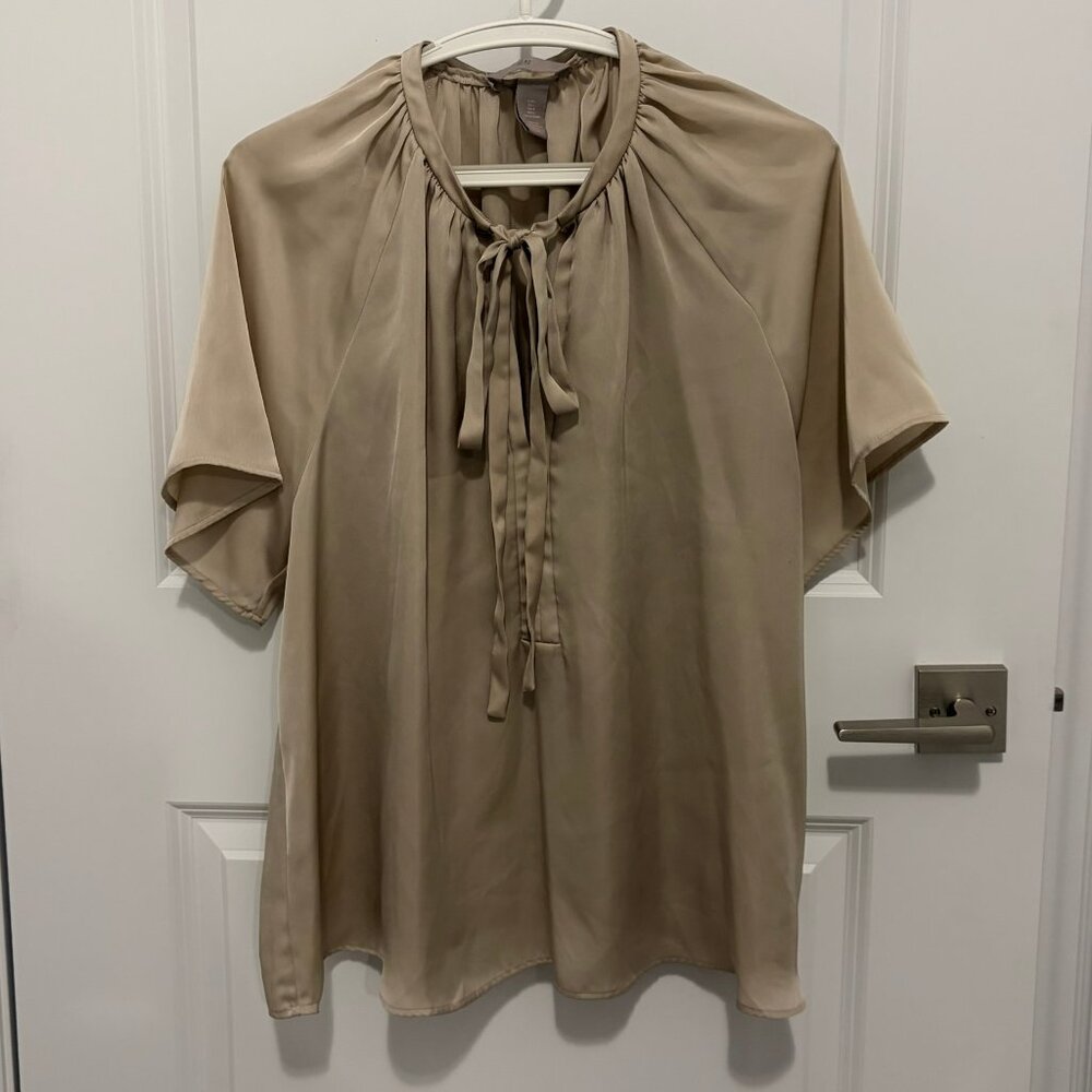 H&M Flowy Tie-Neck Blouse
